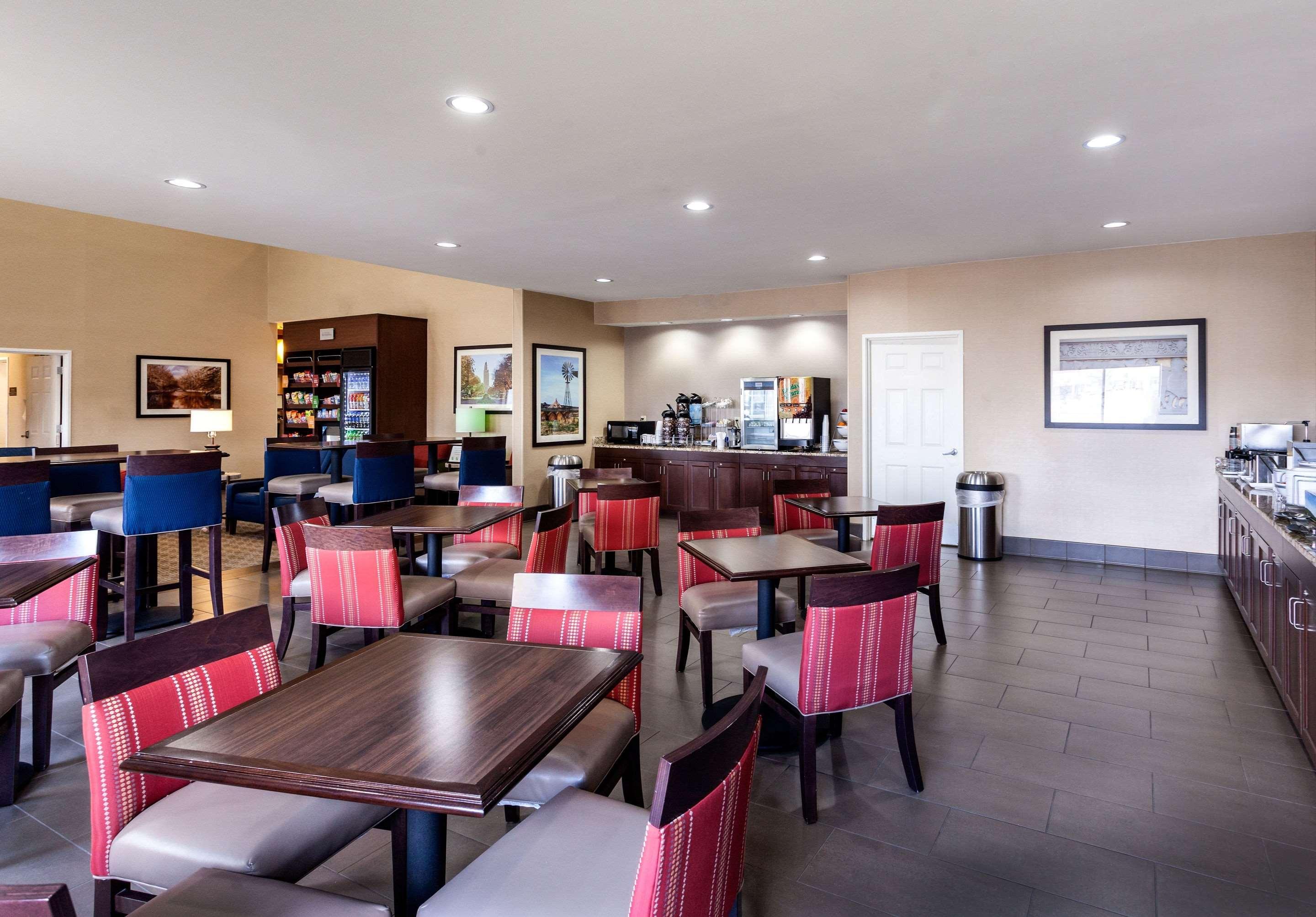 Comfort Suites University Lincoln Exteriör bild